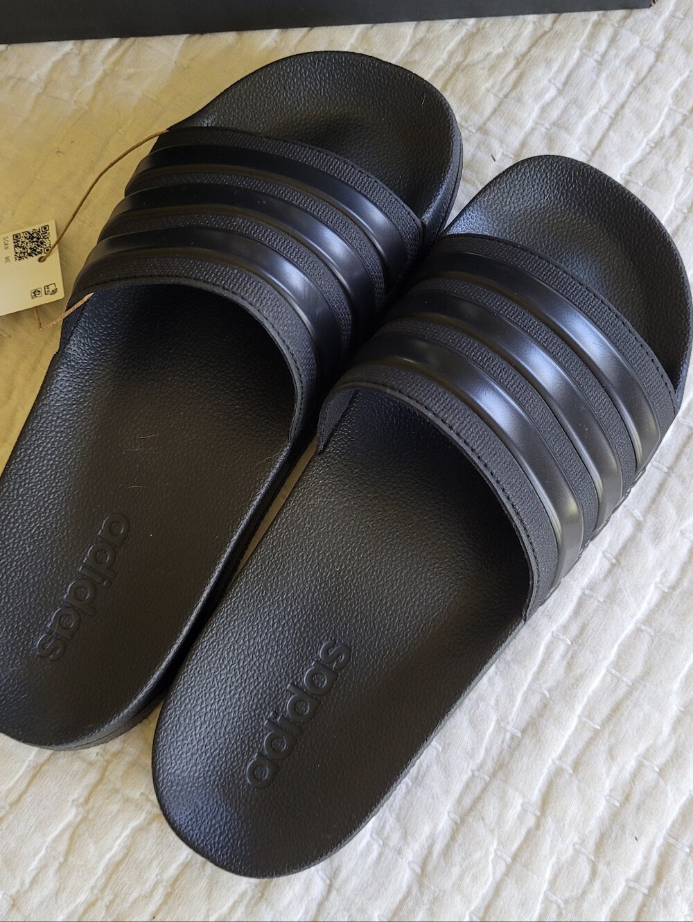 New Adidas Black Adilette Shower Sandals Size 7 Men / 8 Women
